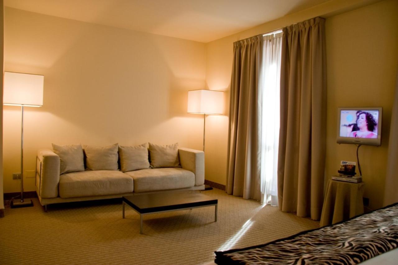 Hotel Fortyfive كيفاسّو المظهر الخارجي الصورة